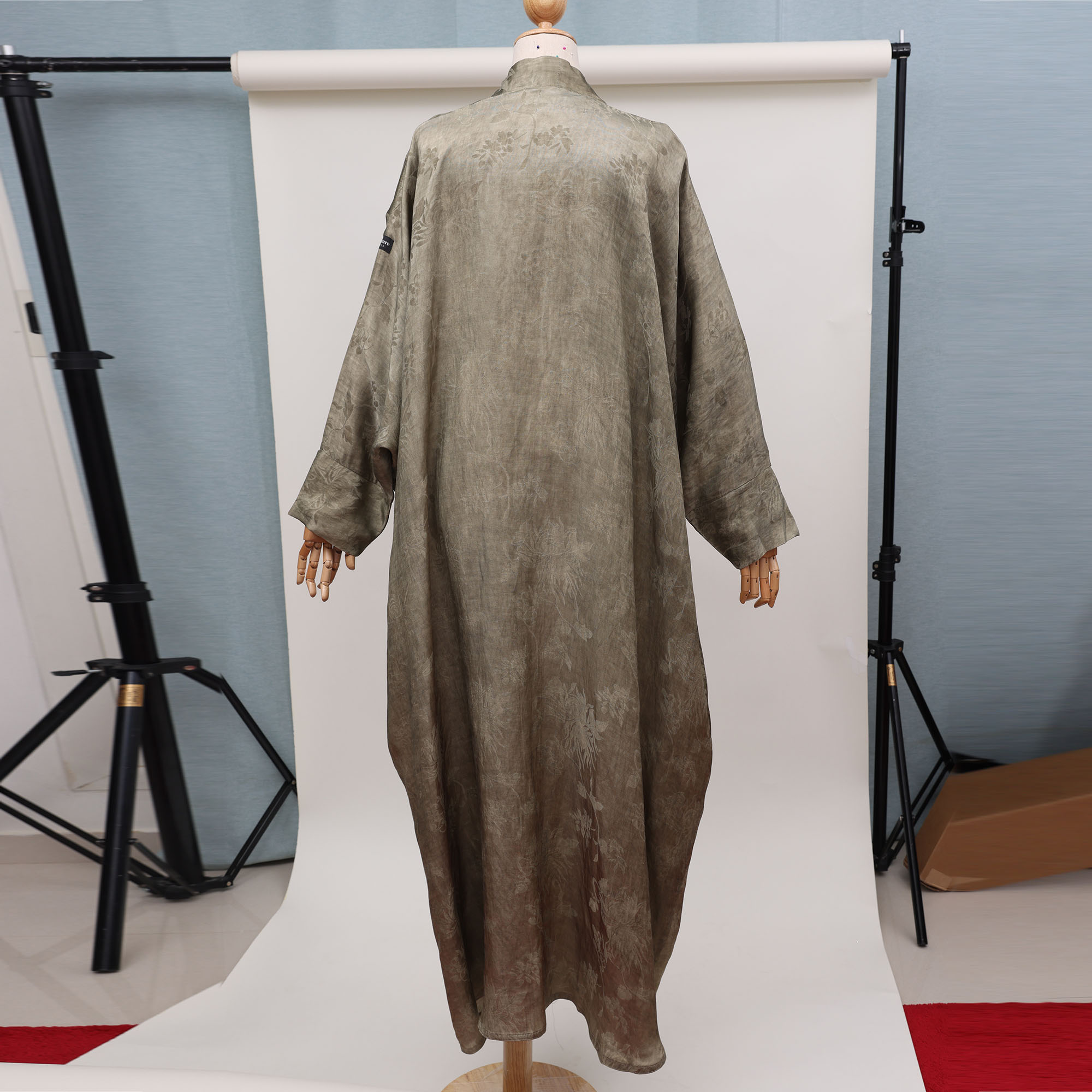 Ghost Mannequin Before